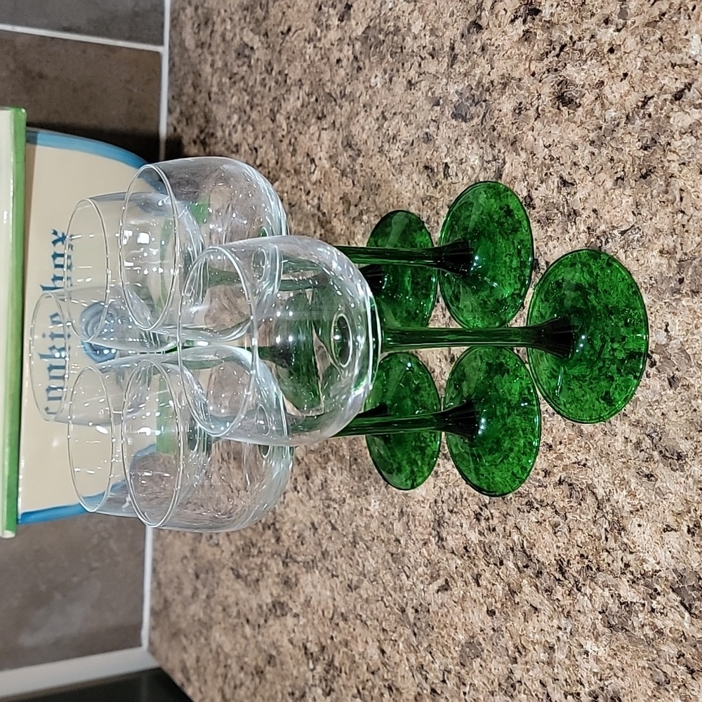 Vintage Luminarc Emerald Green MCM Stemmed Wine Glasses Set of 6